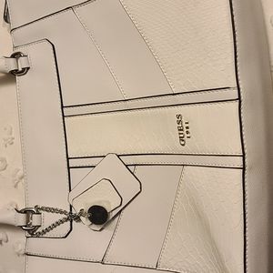Guess shoulder bag
